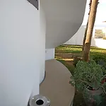 דירה Alana Garden 1