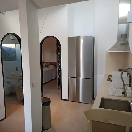 Alana Garden 1 Cotillo